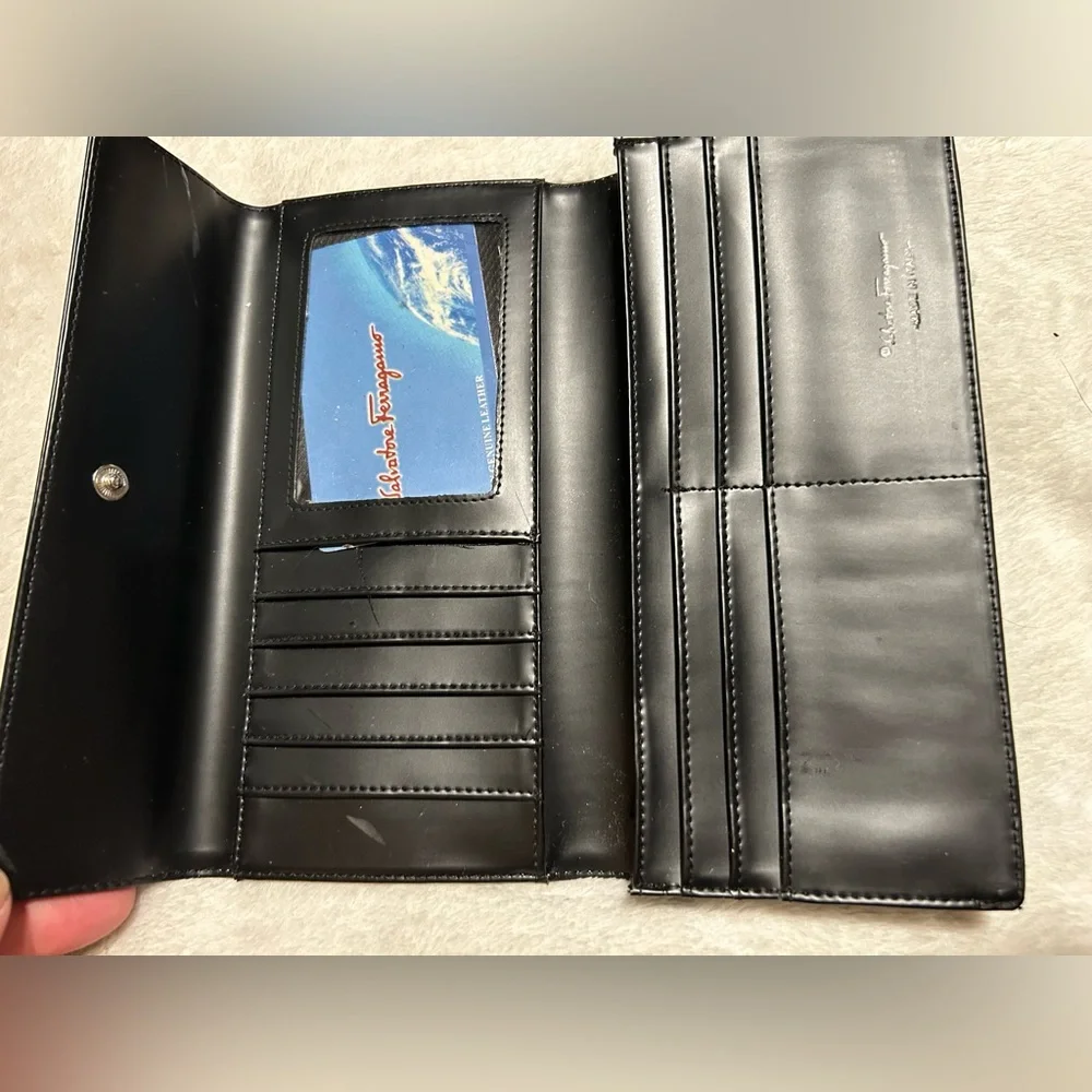 Salvatore Ferragamo Black Smooth Leather Men's Long Wallet with Silver Logo
